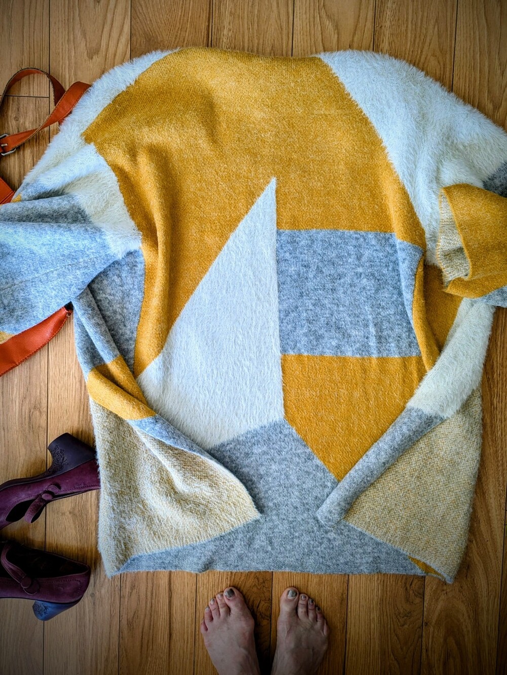 Rain + Rose Oversized Fuzzy Geometric Coatigan M / Cardigan géométrique M